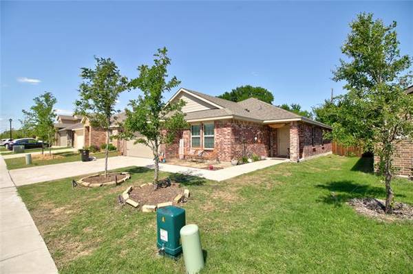 604 Meadow Wood Lane, Princeton, TX 75407