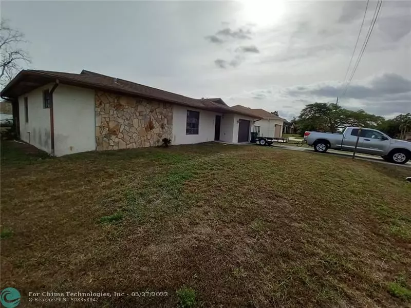 2133 SW Cameo Blvd, Port Saint Lucie, FL 34953