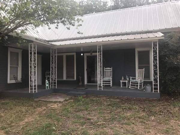 202 Walnut Street,  Gordon,  TX 76472