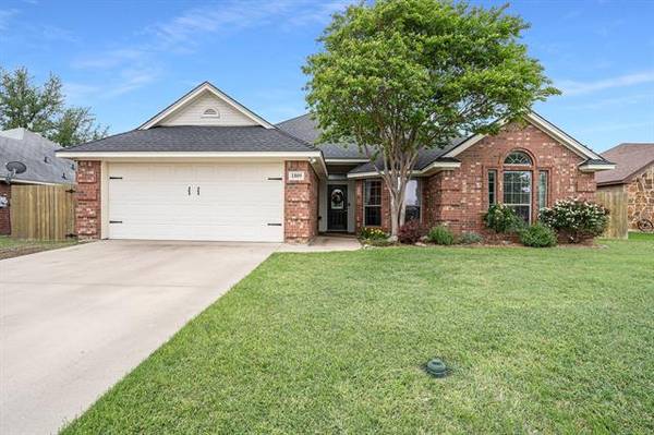 1809 Roadrunner Drive, Weatherford, TX 76088