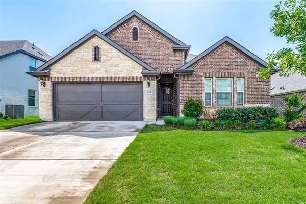 153 Rockin River Drive, Fort Worth, TX 76120