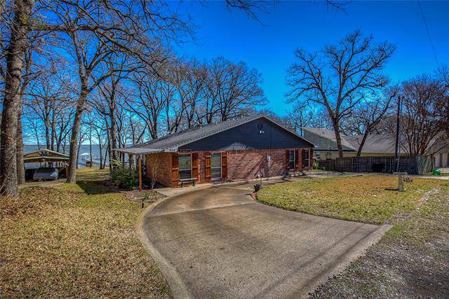 908 Shoreline Drive, West Tawakoni, TX 75474