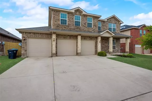 5308 Molasses Drive, Fort Worth, TX 76179