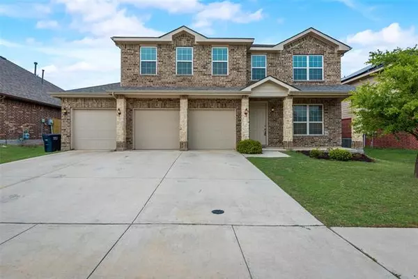 Fort Worth, TX 76179,5308 Molasses Drive