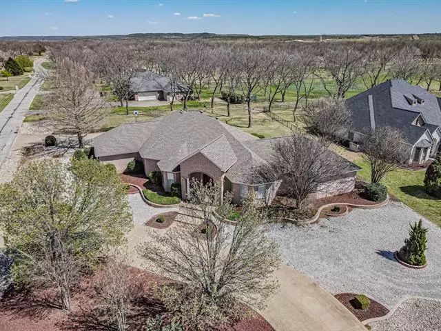 9601 Muirfield Drive, Granbury, TX 76049