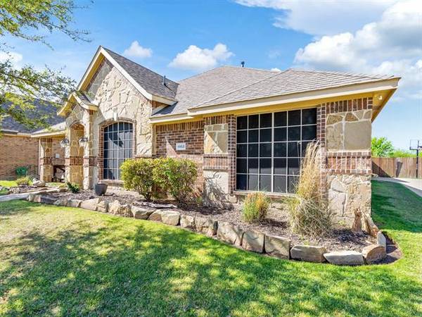 1052 Lufkin Lane, Forney, TX 75126