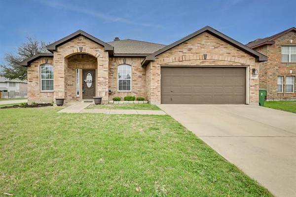 2227 Mainsail Lane, Arlington, TX 76002