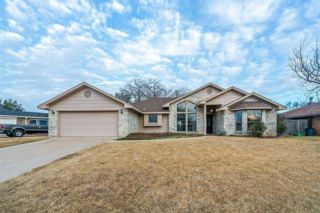 12 Alamosa Drive, Trophy Club, TX 76262