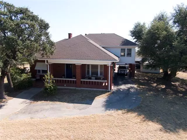 1823 S Main Street, Weatherford, TX 76086