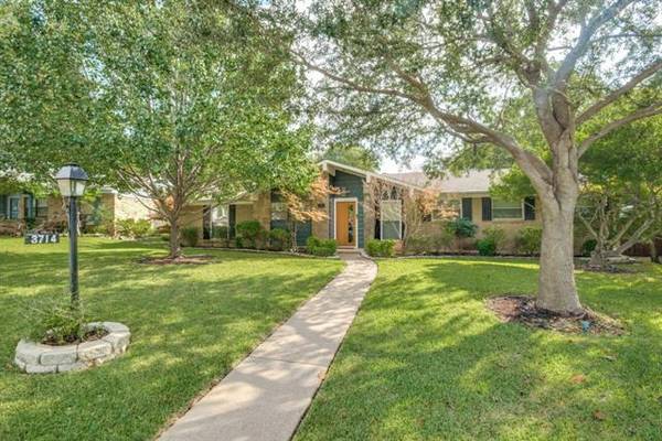 3714 Crestpark Drive, Farmers Branch, TX 75244