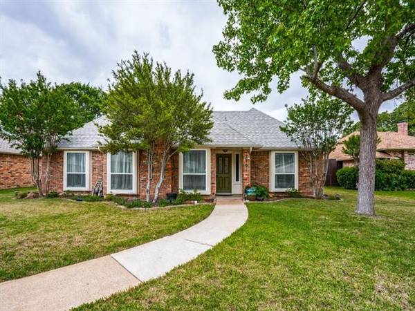 2901 Cambridgeshire Drive, Carrollton, TX 75007