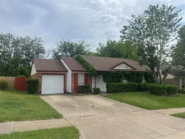 826 Annapolis Drive, Arlington, TX 76017