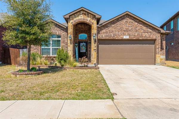 332 Avila Lane, Fort Worth, TX 76052