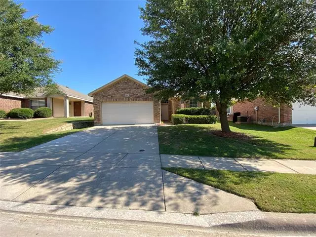 2157 Bliss Road, Fort Worth, TX 76177