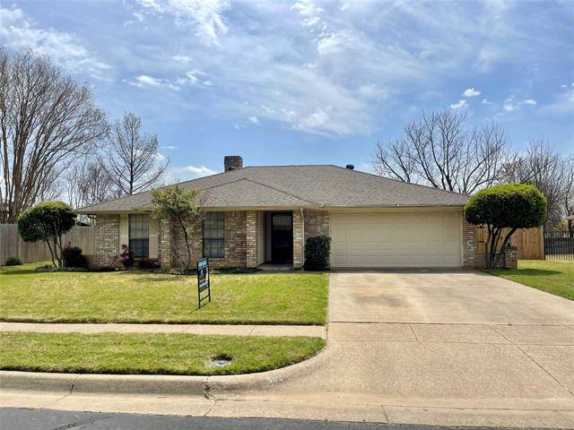 504 Basswood Drive, Euless, TX 76039