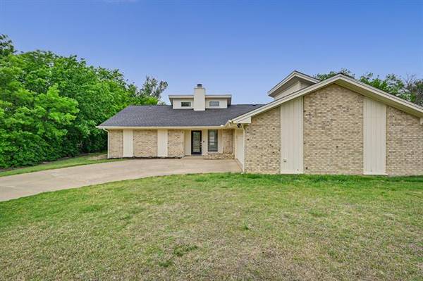 7755 Grassland Court, Fort Worth, TX 76179