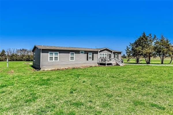 2135 County Road 176,  Whitesboro,  TX 76273