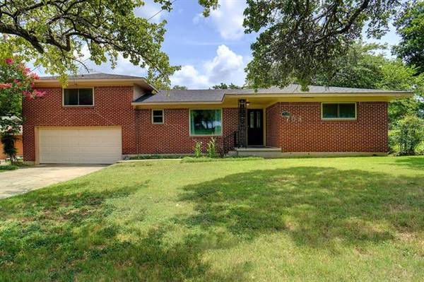 708 Thomas Street, Denton, TX 76201