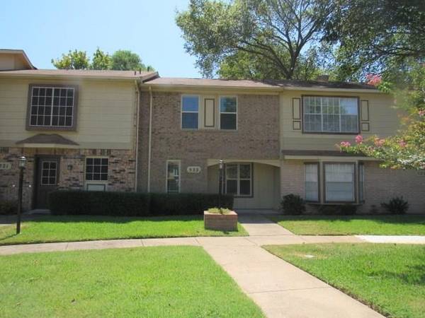 523 Pecan Acres Court, Arlington, TX 76013