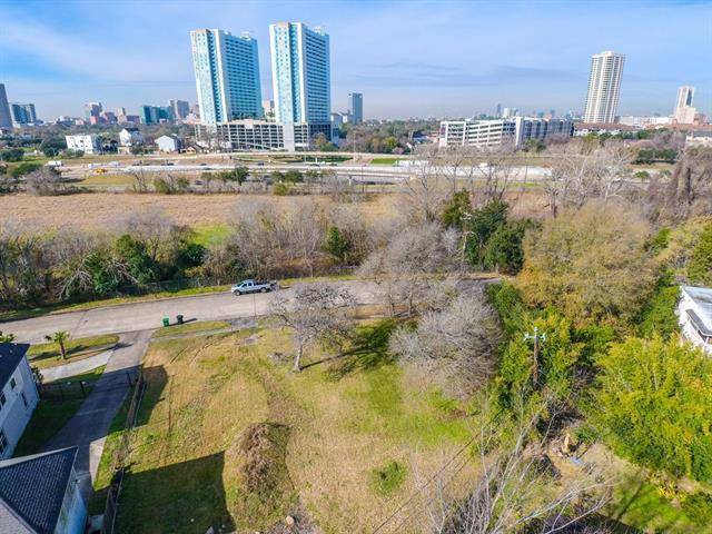 2511 N Macgregor Way, Houston, TX 77004