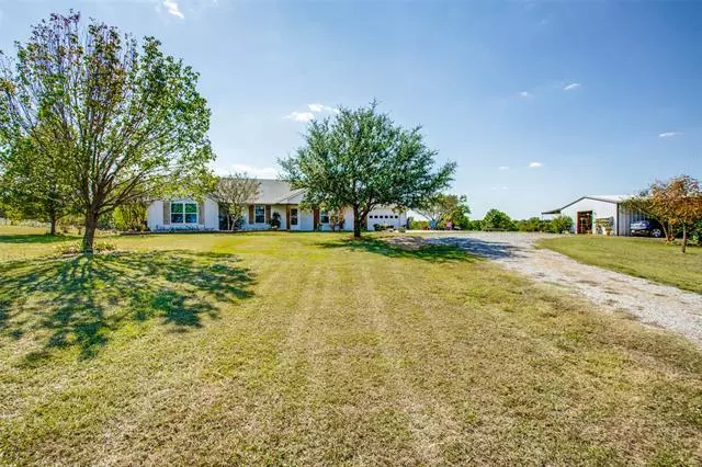 6954 County Road 1019, Celeste, TX 75423