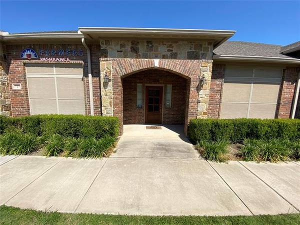 2785 Rockbrook Drive #104, Lewisville, TX 75067