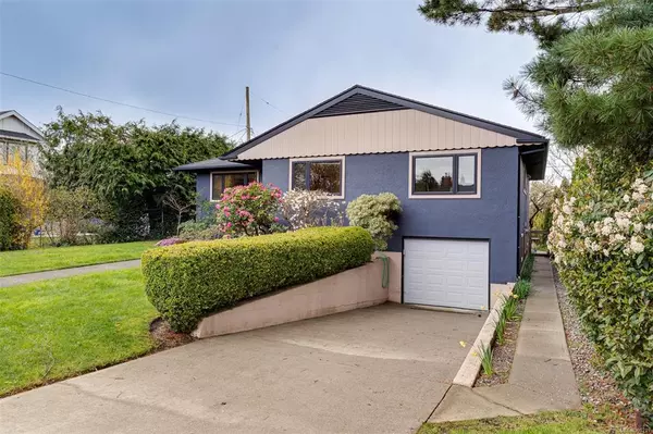 Oak Bay, BC V8R 3C2,2199 Allenby St