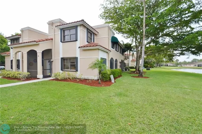 573 Racquet Club Rd  #15, Weston, FL 33326