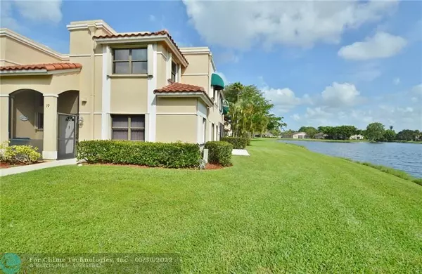 567 Racquet Club Rd  #19, Weston, FL 33326