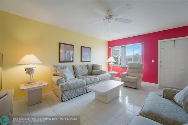 Lake Worth Beach, FL 33461,3000 Lake Osborne Dr  #203