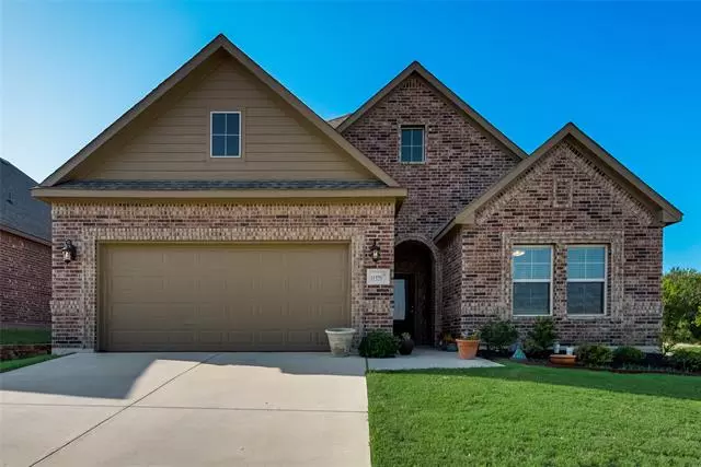 11321 Early Creek Lane, Fort Worth, TX 76108