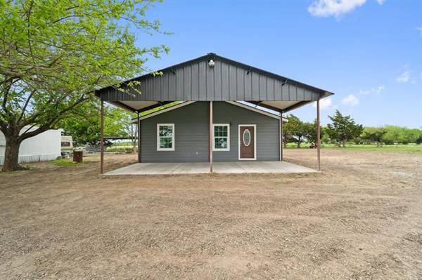 1304 County Road 4109, Campbell, TX 75422