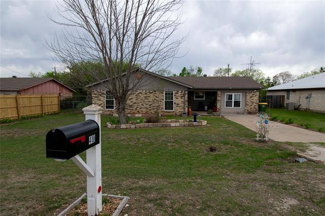 410 Grandview Drive, Granbury, TX 76049