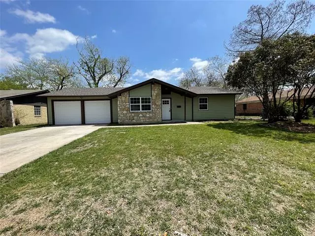 6317 Regal Road, Forest Hill, TX 76119