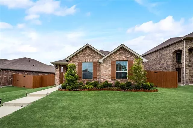 3016 Rosemount Lane, Heartland, TX 75126