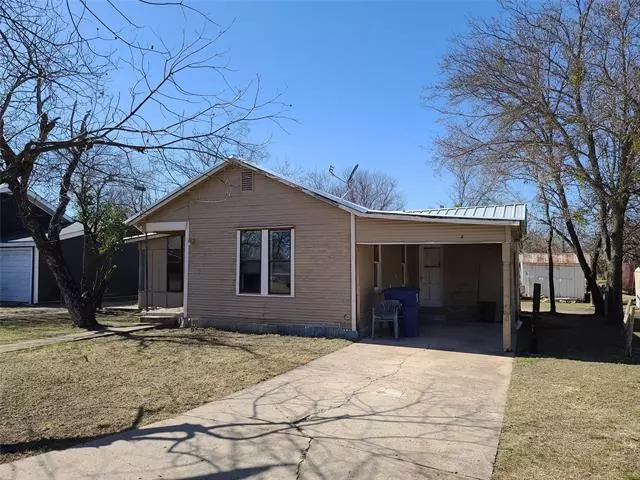 1507 Avenue J, Brownwood, TX 76801