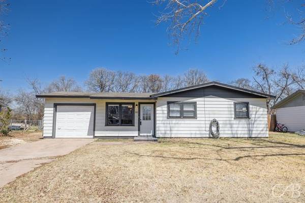 302 Bryant Road, Clyde, TX 79510