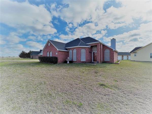 2414 Colquitt Road, Terrell, TX 75160