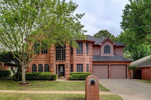 2405 Red Maple Court, Arlington, TX 76001