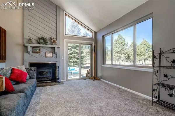 Woodland Park, CO 80863,442 Red Feather LN