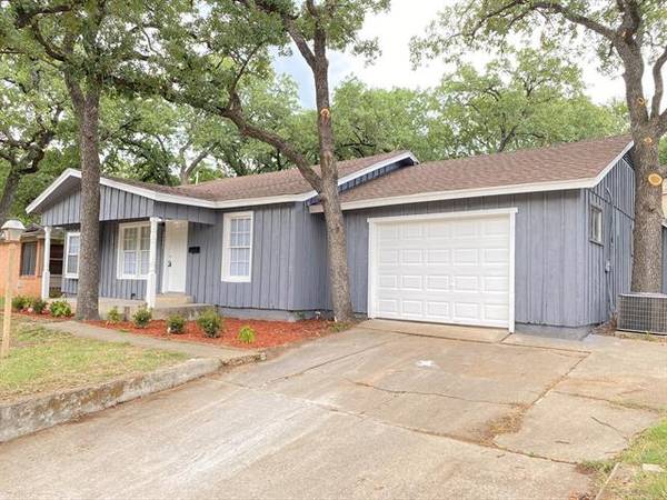 2605 Yeager Street, Fort Worth, TX 76112