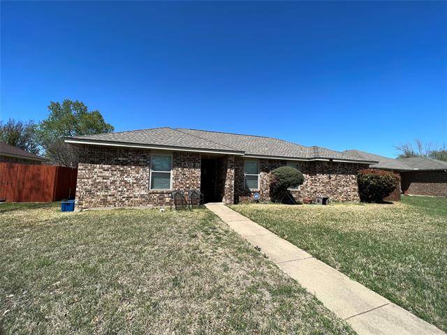 1139 Heather Wood Drive, Duncanville, TX 75137