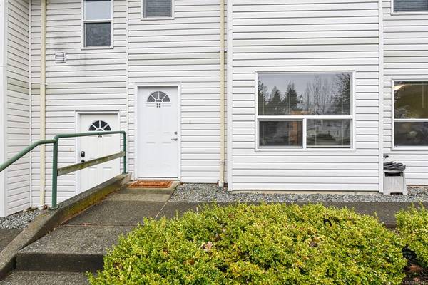 Courtenay, BC V9N 3S8,1535 Dingwall Rd #33