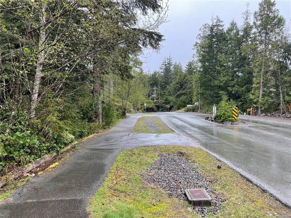 Ucluelet, BC V0R 3A0,1316 Edwards Pl