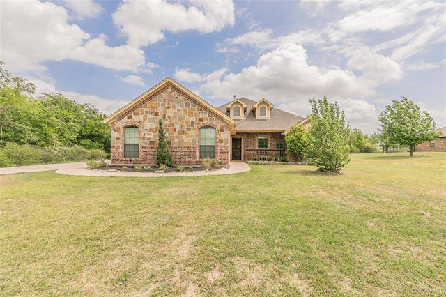 1308 Renshaw Drive, Rhome, TX 76078