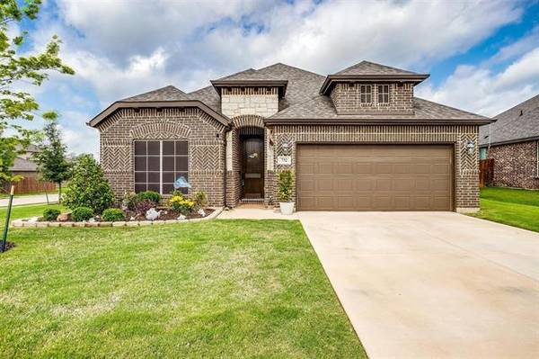 732 Waterford Way, Joshua, TX 76058