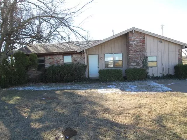 501 Riverside Drive, Byers, TX 76457