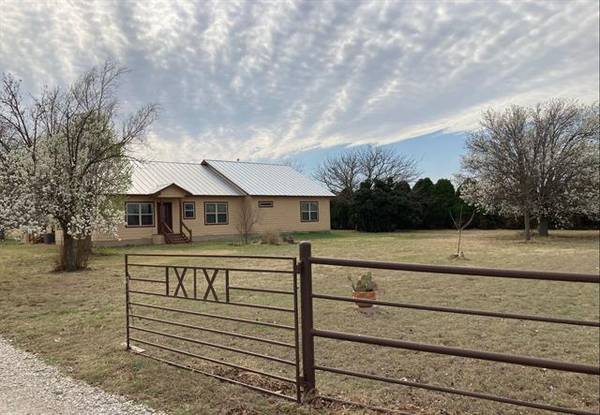 3550 Highway 1689, Comanche, TX 76442