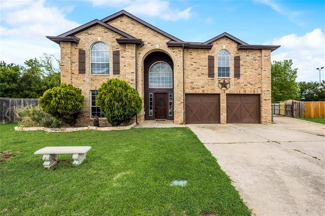 5740 Wimbledon Circle, Haltom City, TX 76137