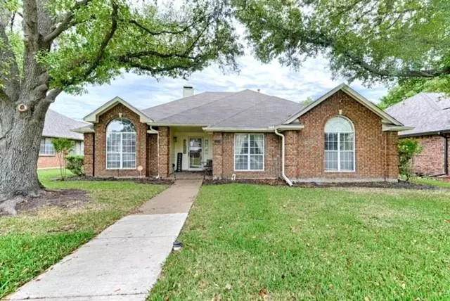 2128 Larkspur Drive, Carrollton, TX 75010